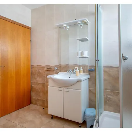 2 Bedroom Gorgeous In Apartman