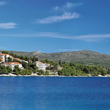 2 Bedroom Gorgeous In Appartement *