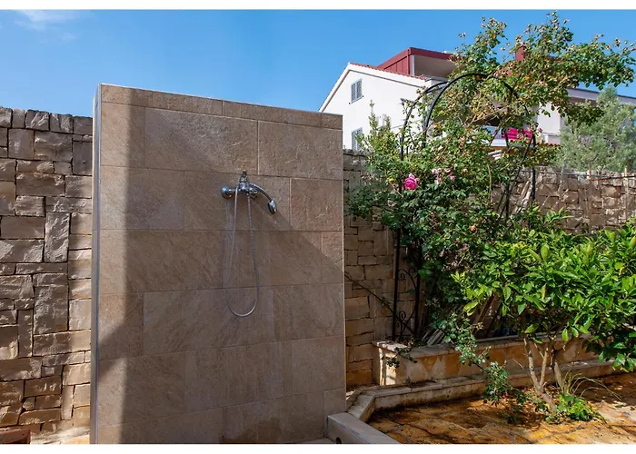 2 Bedroom Gorgeous In Lejlighed *