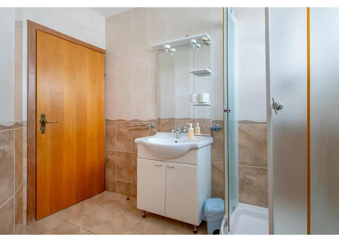 2 Bedroom Gorgeous In Lejlighed